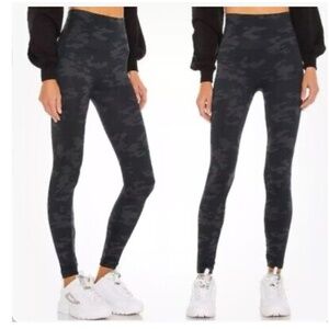 SPANX Look At Me Now High-Waist Compression Leggings Camo Medium